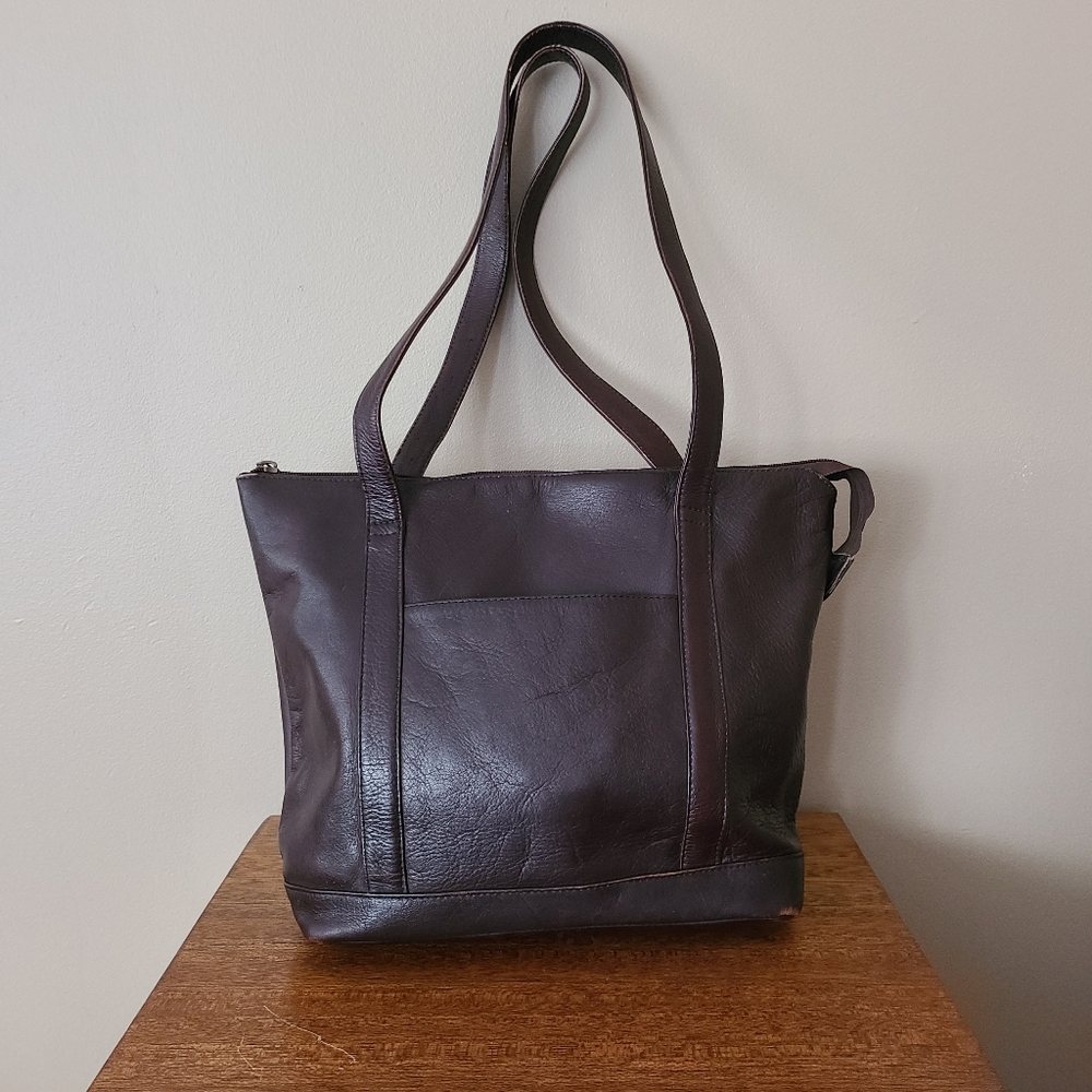Leather shoulder handbag, brown